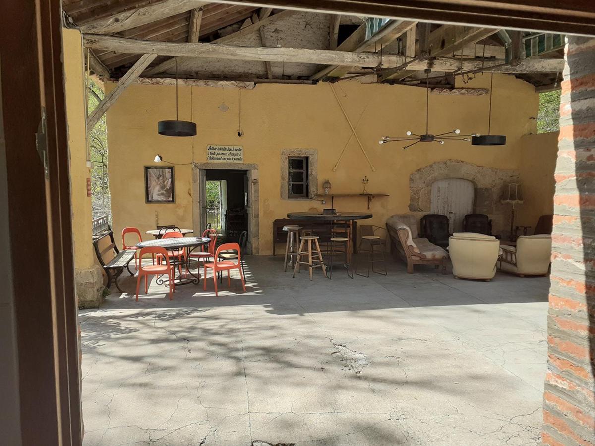 Le Moulin De Saleth Hotel Saint-Antonin Kültér fotó